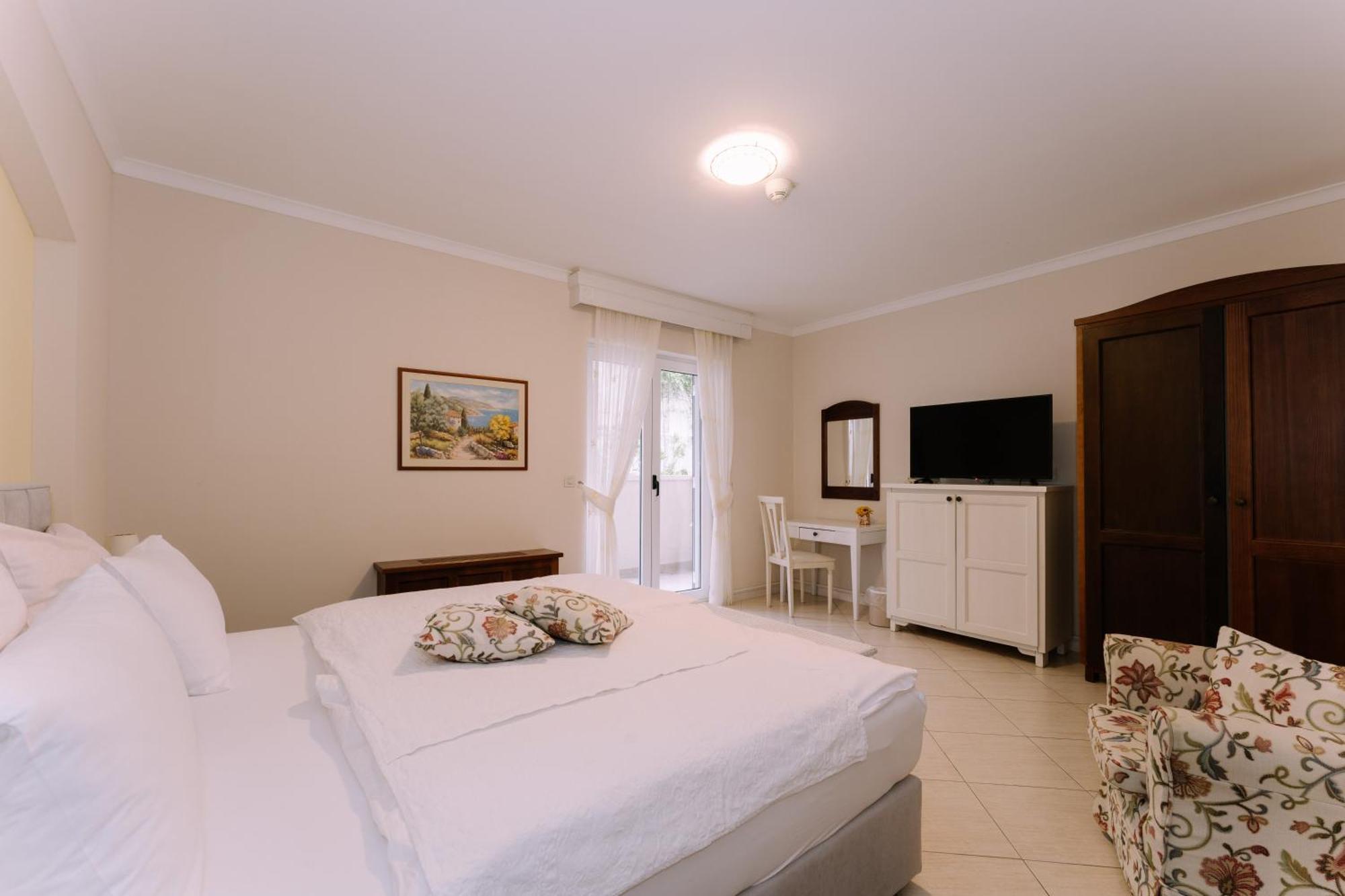 Hotel Abalone Crikvenica Exterior foto