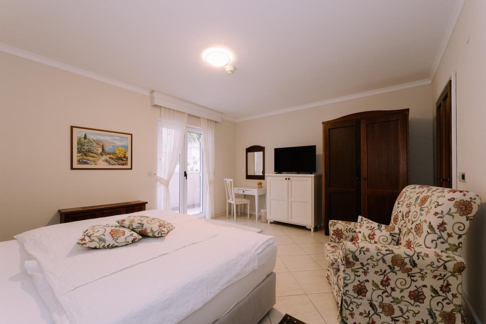 Hotel Abalone Crikvenica Exterior foto